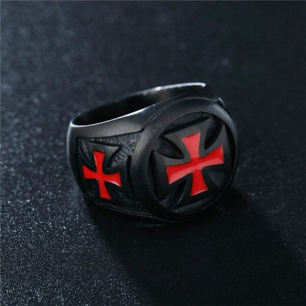 Magic Ring~Never Fade Men's Ring Black color Stainless Steel Red Armor Shield Knight Templar Crusader Cross Ring Punk Jewelry Drop Shipping