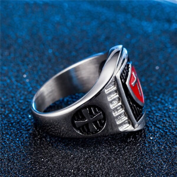 Magic Ring~ Stainless Steel Titanium Red Armor Shield Knight Templar Crusader Cross Ring Medieval Signet Retro Vintage HF246