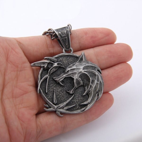 Viking Magic~New Arrival Wizard wolf head pendant necklace for Geralt necklace with a The Wild Hunt 3 Figure TV