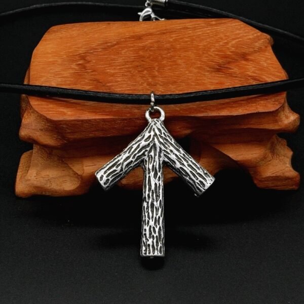 New Magicun Viking~Nordic Alphabet Rune Pendant Necklace Women Man Viking Glamour Pendant