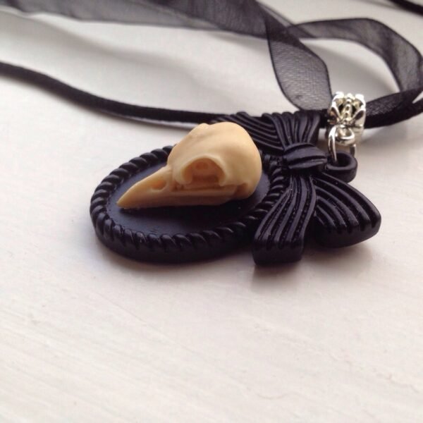 Raven Crow Skull Bird Resin Gothic Pendant Necklace Bird Skulls Jewelry Goth Horror Raven NEW