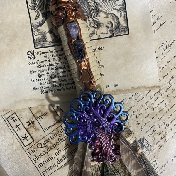 Wicca Broom Crystal Witch Broom Vintage Broom Wizard Diviner Priest Sacrificial Ceremony Expulsion Props Halloween Home Decor