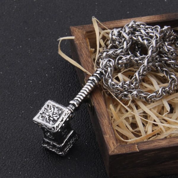 Stainless Steel Never Fade Thrall‘s Hammer of Destruction necklace or Viking Hammer necklace with wooden box