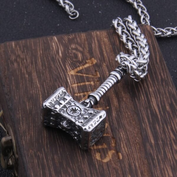 Stainless Steel Never Fade Thrall‘s Hammer of Destruction necklace or Viking Hammer necklace with wooden box