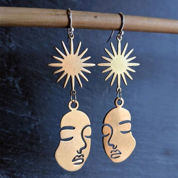 Sun Face Figure Starburst Earrings Gold Sun Celestial Astronomy Boho Hippies Jewelry Women Gift for Her Beautifu Fashion Trend