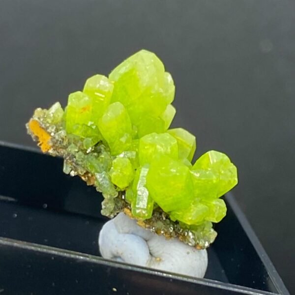 Magicun Crystal~Teaching specimens Pyromorphite natural mineral crystal stone ornamental stone collection