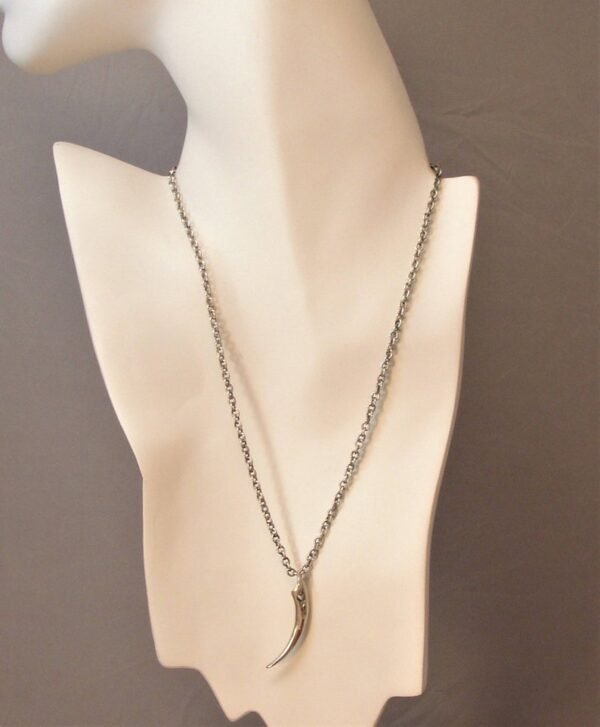 Vampire Fang Pendant Necklace, Fang Jewelry, Gothic Jewelry, Goth Vampire Jewelry, Vampire Fangs, Gothic Dark Style, Goth