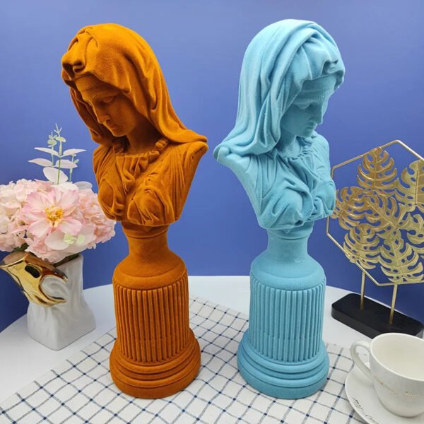 Virgin Mary Figures Creative Flocking Home Decoration Resin Crafts Church Utensils Christmas Gift Catholic Christian Decor