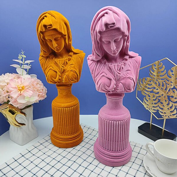 Virgin Mary Figures Creative Flocking Home Decoration Resin Crafts Church Utensils Christmas Gift Catholic Christian Decor