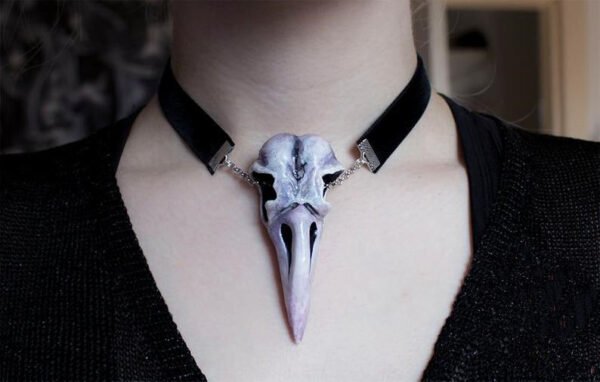 White Raven Skull Witchy Bird Pendant, Goth Crow Necklace, Resin Handmade Jewerly, Witchy Wiccan Pagan Gothic Gift