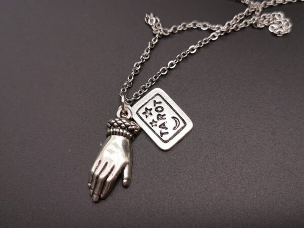 Witch Tarot Card Hand Symbol Pendant Necklace Pagan Psychic Fortune Teller Divination
