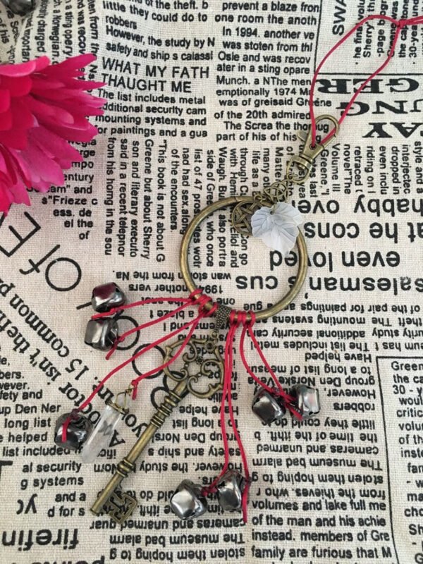 Gothic Keychain ~Witches Bells Keychain with Butterfly&leaf&Quartz,Home Protection Gift,woodland Jewelry,Occult Decor,Witchcraft,Good Luck