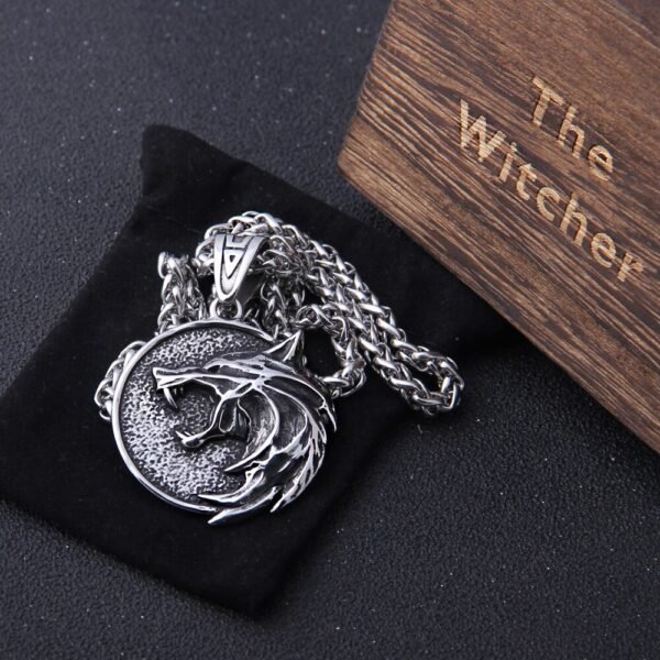 Viking Magic~Stainless Steel Wolf Head Pendant the Geralt Netflix TV Cosplay Necklace never fade