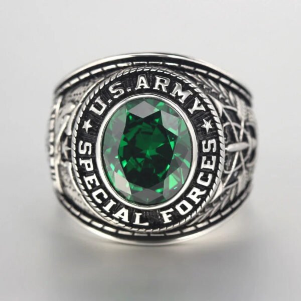 Vintage Army Special Force AirBorne De Oppresso Liber Crest Green Beret Sterling Silver Ring