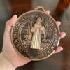 EXTRA LARGE 5 INCH ST BENEDICT CROSS MEDAL VINTAGE BRASS TONE FINISH FOR WALL OR DESK DISPLAY/MEDALLA DE SAN BENITO