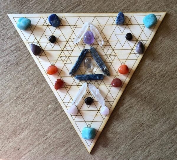 Crystal Grid~Triangle Crystal Grid - Altar Decoration
