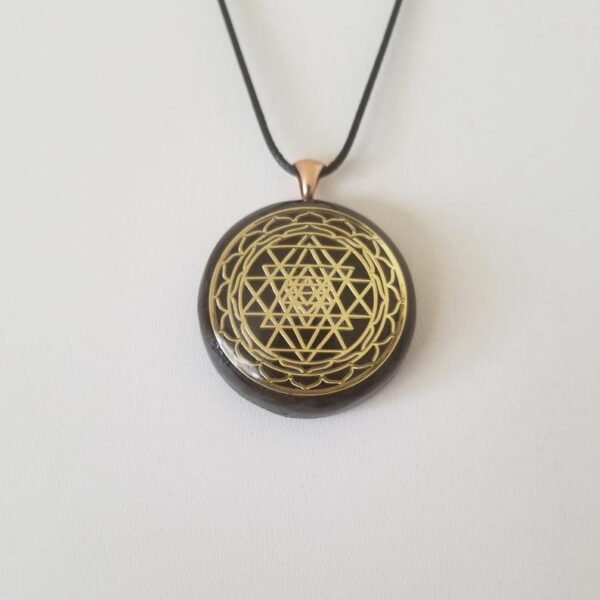 Orgone Energy~Orgonite® Pendant - Sri Yantra orgone® amulet pendant with quartz crystal. Protection from EMF / RF radiation of cell phone
