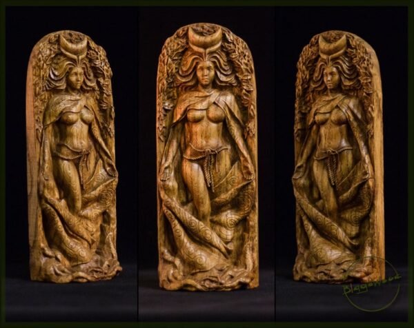【Wood Sculpture】Moon goddess, Aradia, lunar goddess, celtic, pagan, wiccan, wicca, altar, druid, witches, gaelic, gods