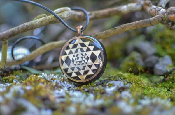 Orgone Energy~Orgonite® Pendant - Sri Yantra orgone amulet pendant with quartz crystal. Protection from EMF / RF radiation of cell phone