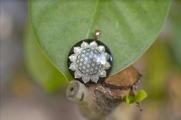 Orgone Energy~Orgonite® Pendant - Sun Flower of Life orgone amulet pendant with quartz crystal. EMF Protection against cell phone radiation