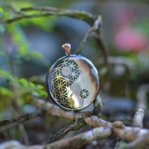 Orgone Energy~Orgonite® Pendant - Yin Yang flower of life orgone amulet pendant with quartz crystal. Protection from EMF / RF radiation of cell phone