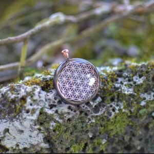 Orgone Energy~Orgonite® Pendant -Flower of Life orgone amulet pendant with quartz crystal. Protection from EMF Protection against cell phone radiation