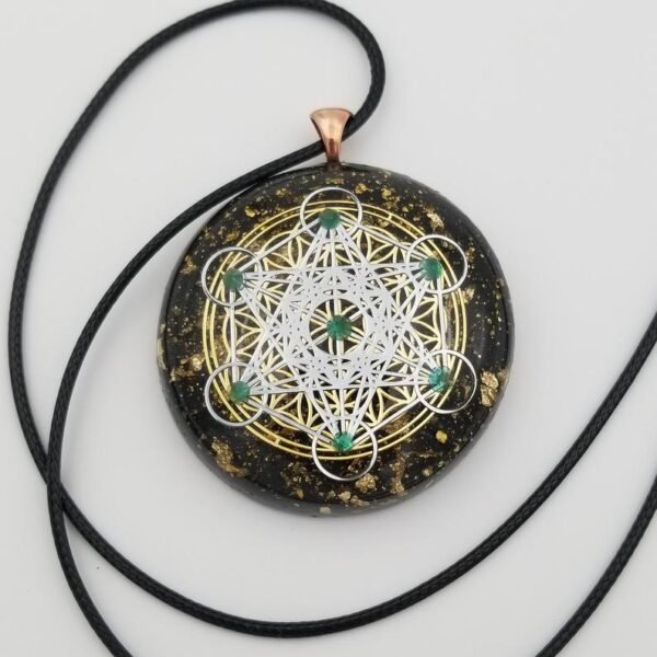 Orgone Energy~Orgonite® Pendant - Metatrons Flower of life orgone® amulet pendant with emerald & quartz crystal. Protection from EMF Protection