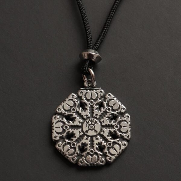 Magicun Taliman~Helm of Awe Necklace