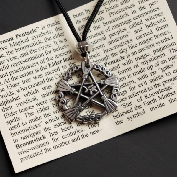 Magicun Taliman~Brooms of Elder Pendant