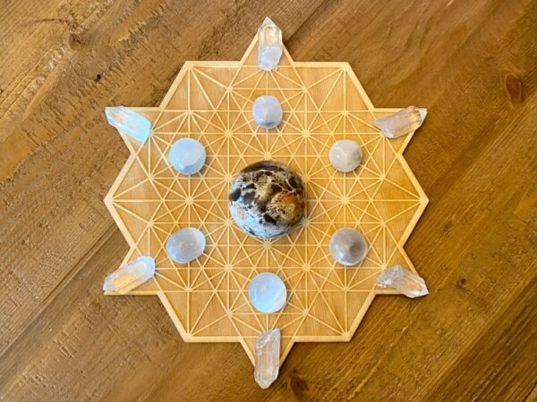 Crystal Grid~Tetrahedron Sphere Holder Crystal Grid - Altar Decoration - Spheres