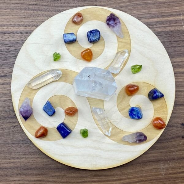 Crystal Grid~Triskelion Crystal Grid - Triskele Crystal Grid - Triple Spiral Crystal Grid - Celtic Crystal Grid - Wood Crystal Grid - Healing Crystals