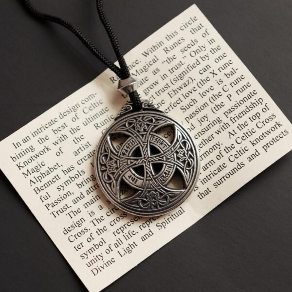 Magicun Taliman~Runic Love Amulet
