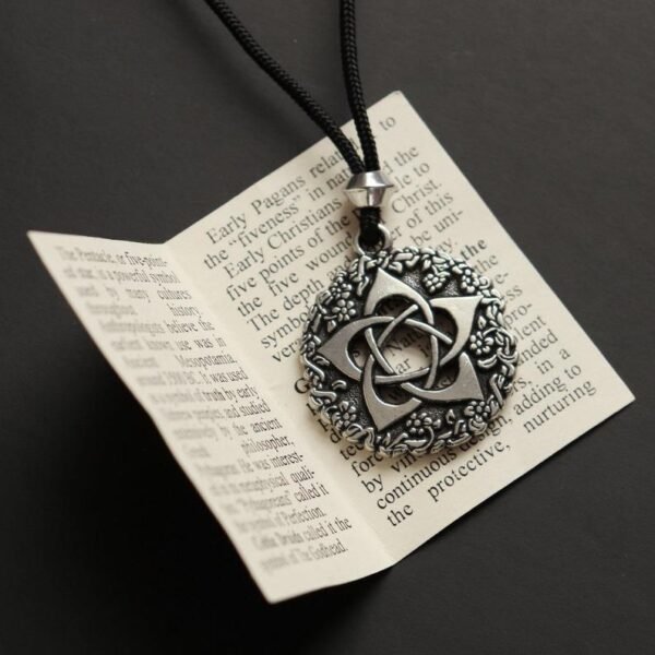 Magicun Taliman~Pentacle of Goddess Pendant, Large