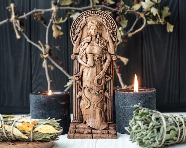 【Wood Sculpture】Hecate, Hekate figurine, Greek goddess, pagan goddess, wiccan, wicca, altar, druid, witches, gaelic