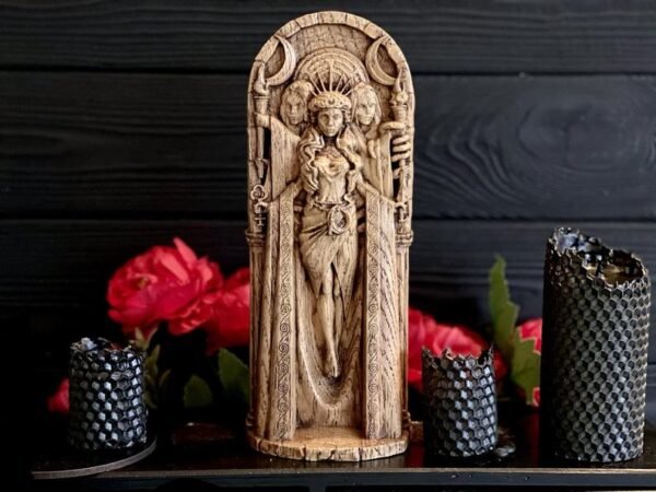 【Wood Sculpture】Hecate statue, Greek goddess, for pagan home altar kit, wicca statue, witches, Hecate key