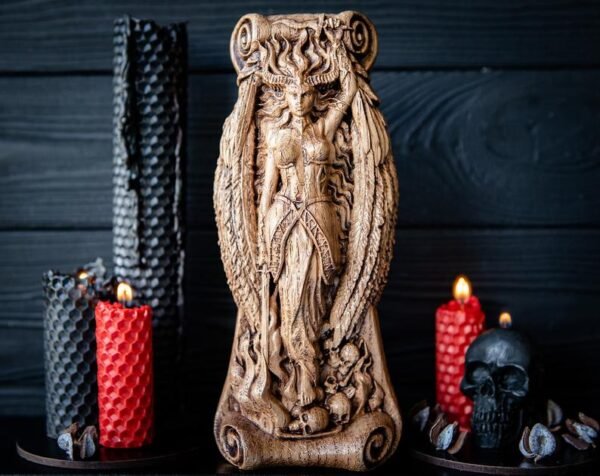 【Wood Sculpture】LILITH statuette, Goddess of Feminine, Astarothn Sumerian Wiccan Wisdom pagan wicca altar witches