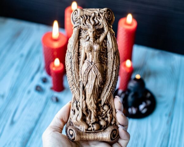 【Wood Sculpture】LILITH statuette, Goddess of Feminine, Astarothn Sumerian Wiccan Wisdom pagan wicca altar witches