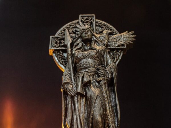 Black Morrigan Statue, Carved Morrigan Figurine, Celtic Goddess Figure, Goddess of the War, Wooden Morrigan Statue, Celtic Altar Figure