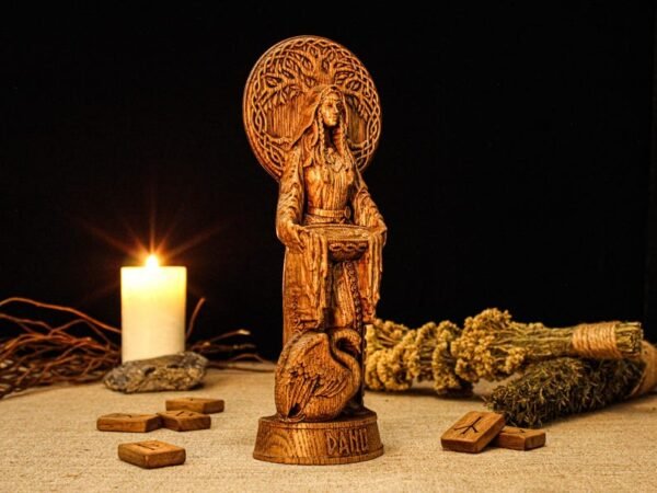 Danu Statue, Celtic Goddess Danu, Danu Figurine, Celtic Goddess Statue, Irish Statue, Celtic Mythology, Celtic Altar, Pagan Figure