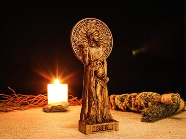 Sulis Minerva Statue, Sulis Minerva Roman Goddess, Roman Goddess Figure, Roman Mythology, Roman Gods, Roman Sculpture, Pagan Figurine