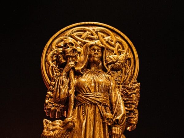 Wood Sculpture Collection-Cailleach Statue, Celtic Goddess Cailleach, Cailleach Figure, Celtic Goddess Statue, Celtic Statue, Celtic Altar, Irish Mythology, Altar