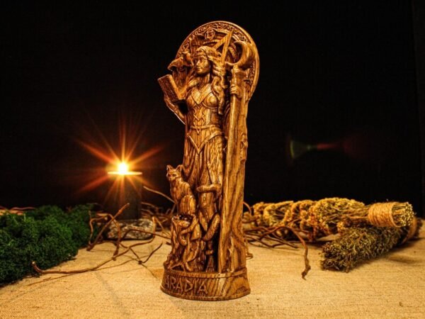 Wood Sculpture Collection-Aradia Statue, Goddess of Witches, Wiccan Goddess Statue, Queen of Witches, Pagan Figurine, Wiccan Altar, Custom God Statue