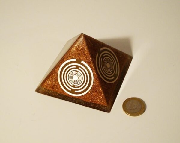 Orgone Pyramid Orgone Energy~Orgone orgonite® medium pyramid, quintuple, fivefold power with 5 gold-plated (24K) MWO by Lakhovsky, Golden Ratio Antenna, EMF Protection