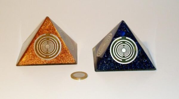 Orgone Pyramid Orgone Energy~Orgone orgonite® medium pyramid, quintuple, fivefold power with 5 gold-plated (24K) MWO by Lakhovsky, Golden Ratio Antenna, EMF Protection