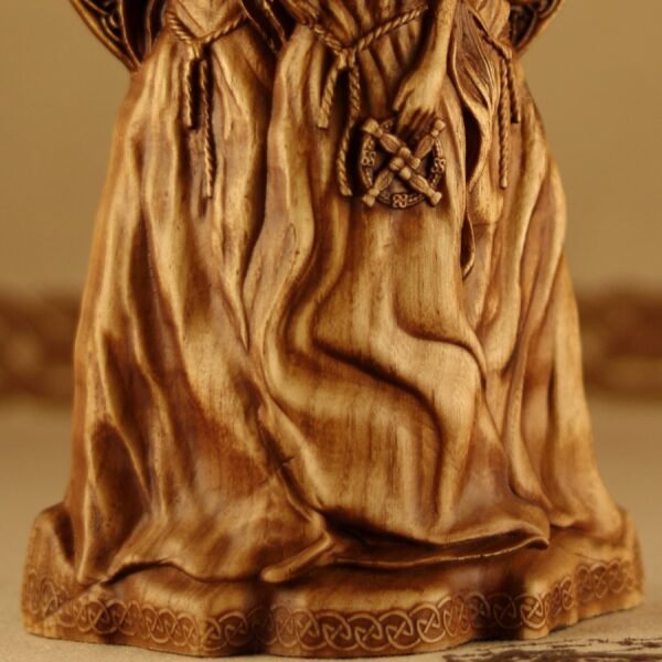 Brigid, Brigid goddess, Fertility Goddess brigid, Imbolc, Brigit goddess Irish goddess Celtic goddess Witchcraft Wooden statue Saint brigid