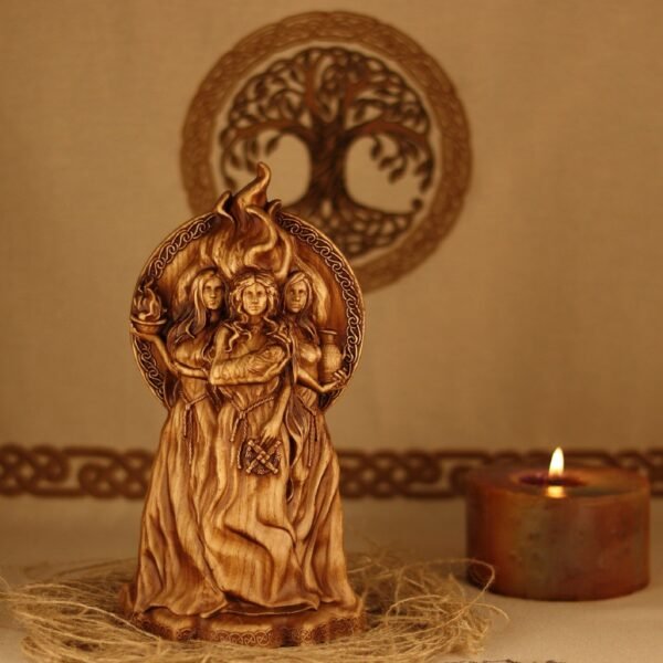 Brigid, Brigid goddess, Fertility Goddess brigid, Imbolc, Brigit goddess Irish goddess Celtic goddess Witchcraft Wooden statue Saint brigid