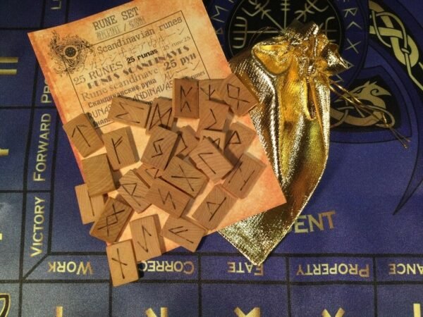 Magicun Talisman~Magicun ~Large Divination rune set Apple-tree violet