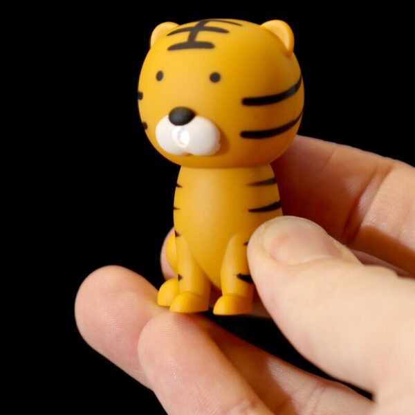 Collectable design~Novelty Led Zoo Designs Key Rings With Sound