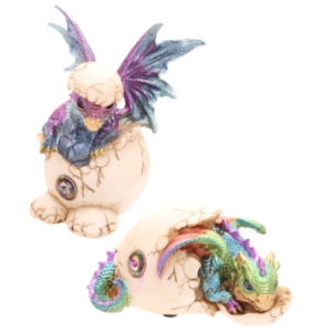 Collectable design~Hatching Baby Dragon Figurine Ornament Dark Legends 1 Sent At Random