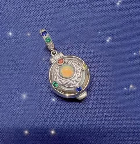 925 Sterling Silver Anime Sailor Moon Prism Compact Polly Pocket Charm Bead With 2 Mini Dolls For Pandora Bracelet Fans Jewelry